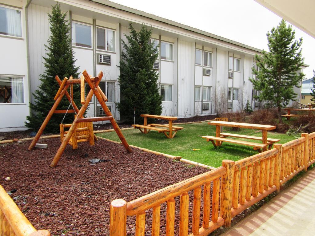 ווסט ילוסטון White Buffalo Hotel מראה חיצוני תמונה