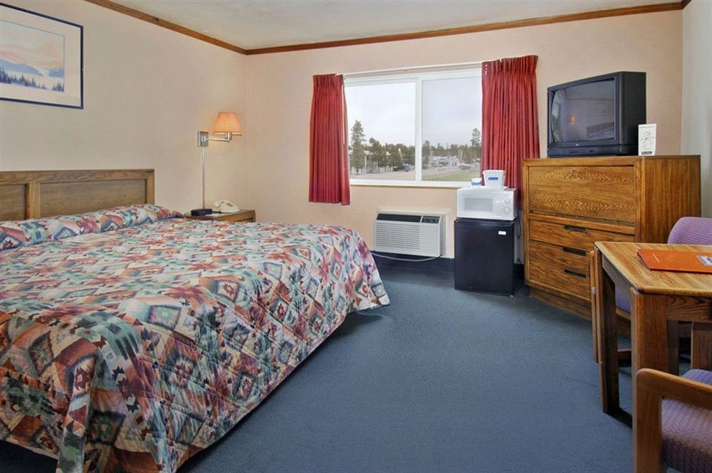 ווסט ילוסטון White Buffalo Hotel מראה חיצוני תמונה
